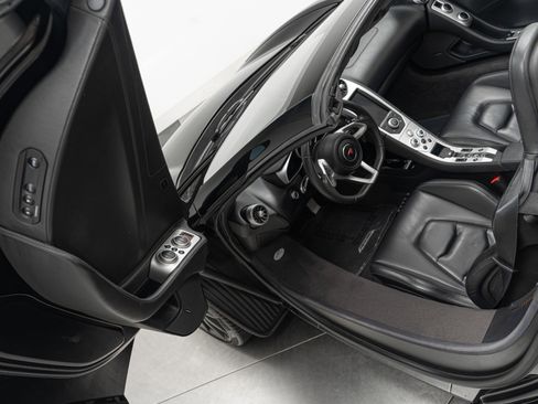 Used 2013 McLaren MP4-12C Spider image 23