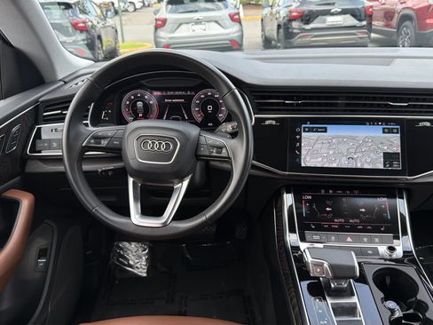 Used 2022 Audi Q8 Premium AWD/4WD image 16