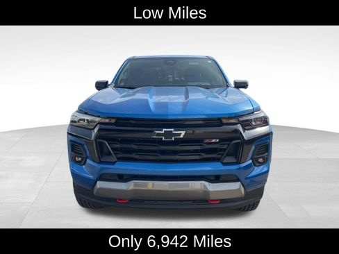 Used 2024 Chevrolet Colorado Z71 w/ Z71 Convenience Package 2 AWD/4WD image 2