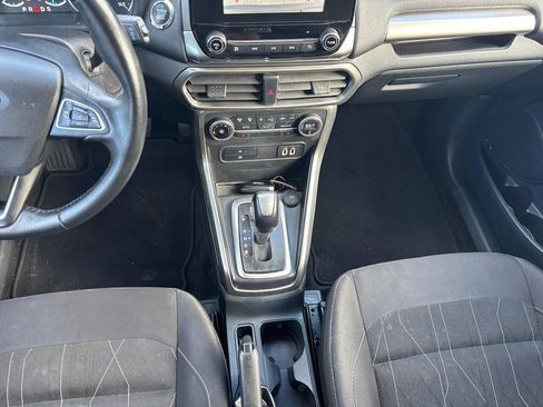 Used 2018 Ford EcoSport SE FWD image 3