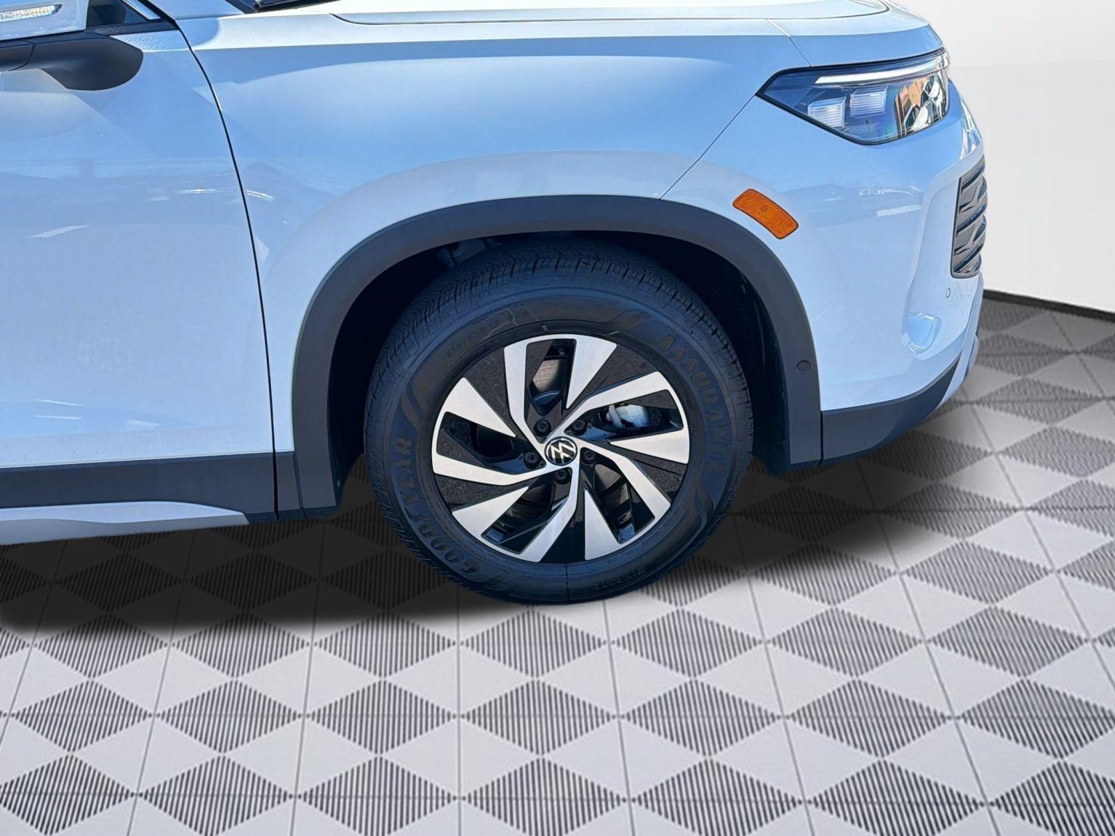 Certified 2026 Volkswagen Tiguan S AWD/4WD image 12