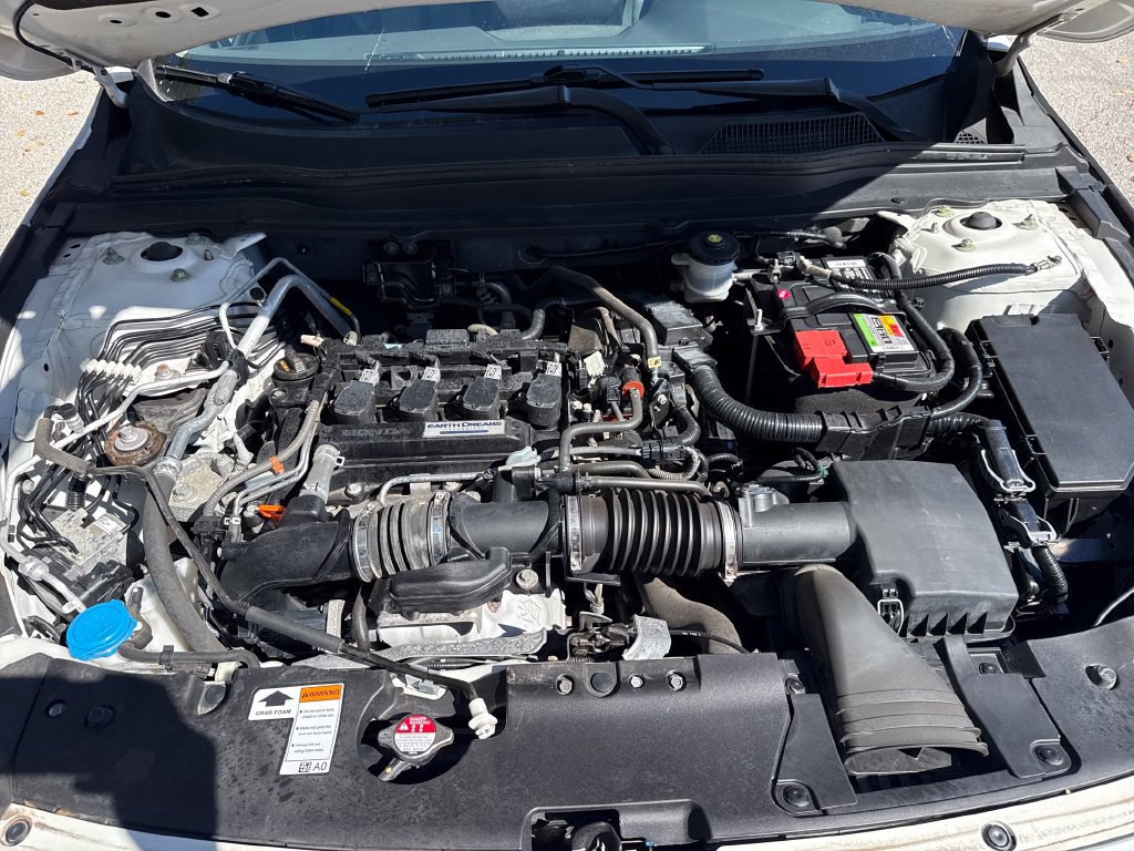 Used 2018 Honda Accord EX image 28