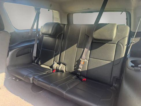 Used 2020 GMC Yukon XL SLT AWD/4WD image 12
