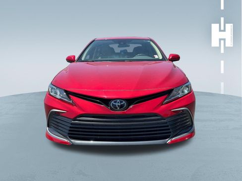 Used 2023 Toyota Camry LE FWD image 2