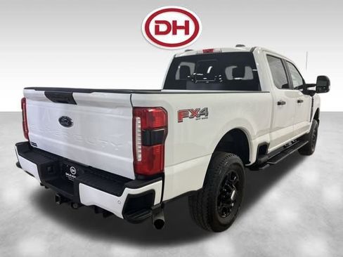 Used 2024 Ford F250 XL w/ STX Appearance Package image 12