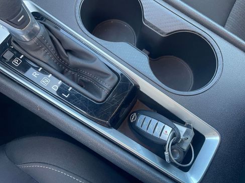 Used 2025 Nissan Altima 2.5 SV image 21