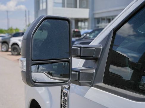 Used 2023 Ford F250 XLT w/ FX4 Off-Road Package AWD/4WD image 15