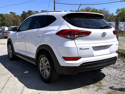 Used 2017 Hyundai Tucson SE image 4