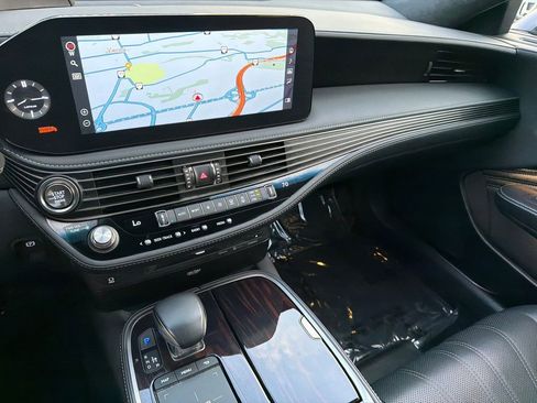 Used 2022 Lexus LS 500 AWD w/ Interior Upgrade Package image 24
