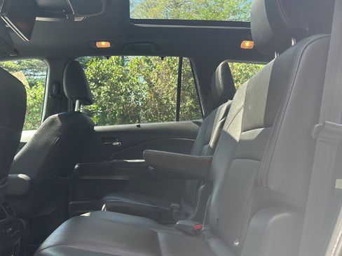 Used 2021 Honda Pilot Black Edition image 18