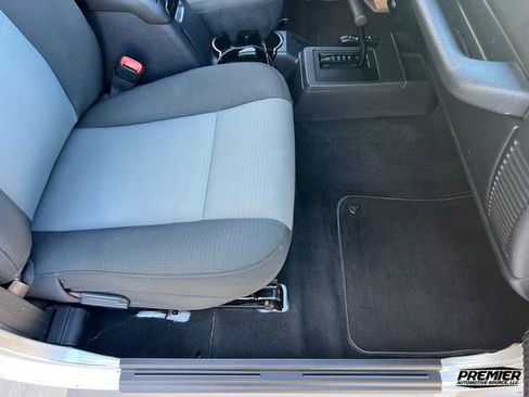 Used 2005 Jeep Wrangler Unlimited image 74