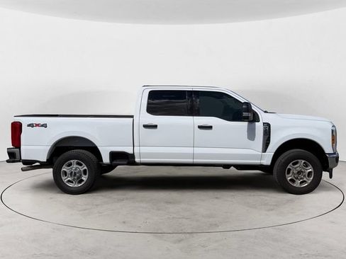 Used 2026 Ford F250 XLT AWD/4WD image 4