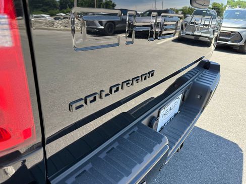 Certified 2022 Chevrolet Colorado Z71 w/ Trail Boss Package AWD/4WD image 9