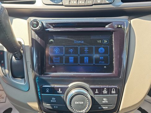 Used 2016 Honda Odyssey Touring image 18