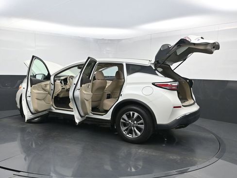 Used 2016 Nissan Murano S image 32