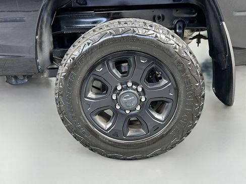 Used 2017 RAM 2500 SLT AWD/4WD image 32