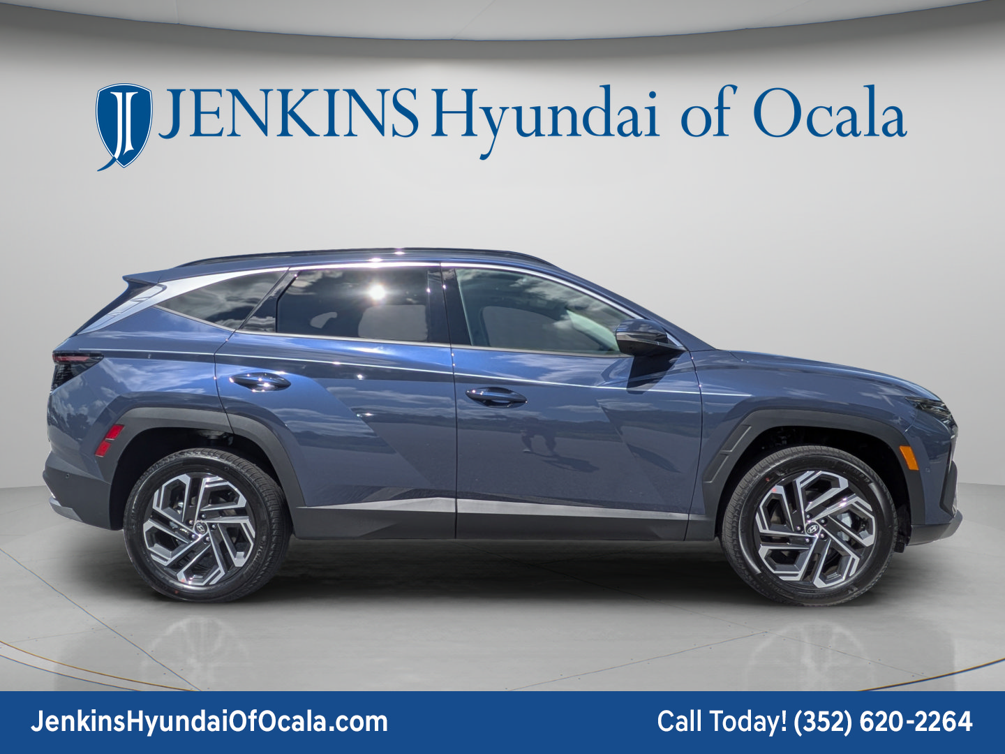 New 2026 Hyundai Tucson Limited FWD image 2