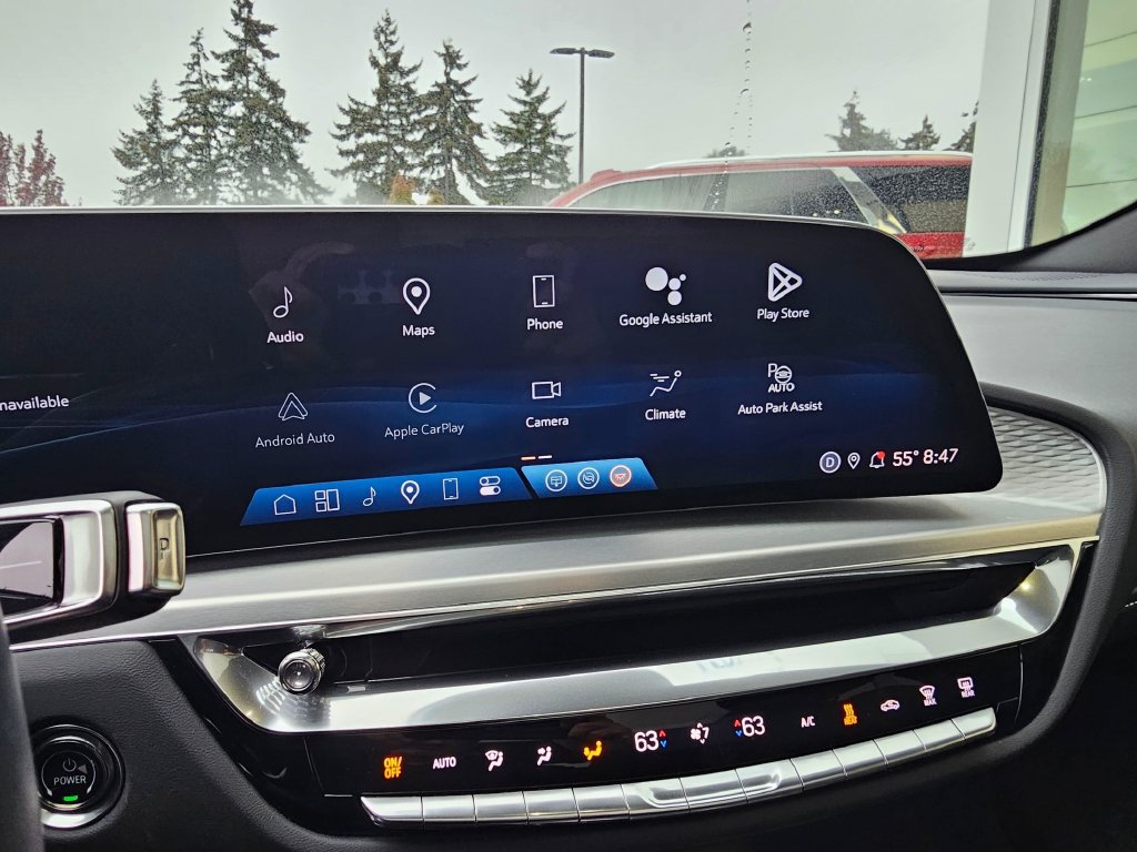 Certified 2024 Cadillac Lyriq Luxury AWD/4WD image 22