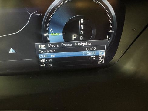 Used 2016 Volvo XC90 T8 Inscription w/ Vision Package image 12