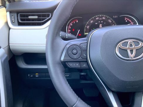Used 2023 Toyota RAV4 XLE Premium FWD image 24
