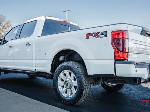 Used 2022 Ford F250 Platinum w/ FX4 Off-Road Package image 5