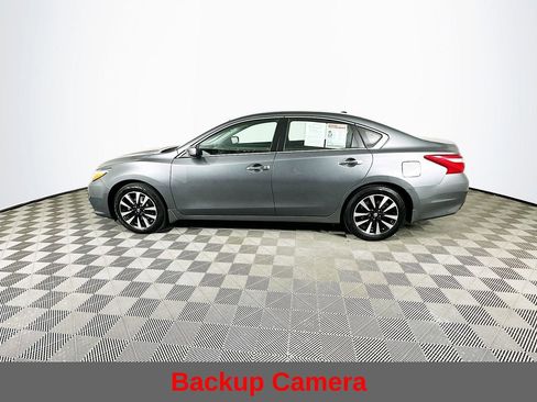 Used 2017 Nissan Altima 2.5 SV image 7