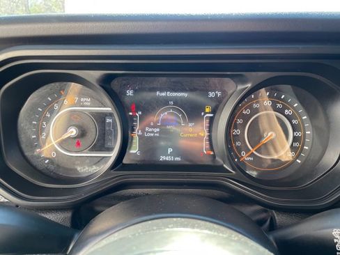 Used 2025 Jeep Wrangler Unlimited Rubicon w/ Steel Bumper Group AWD/4WD image 26