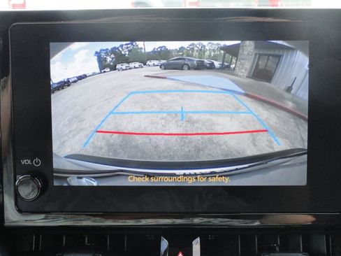 Used 2025 Toyota Corolla LE image 14