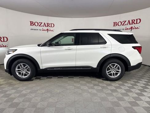 New 2025 Ford Explorer Active w/ Active Comfort Package image 4