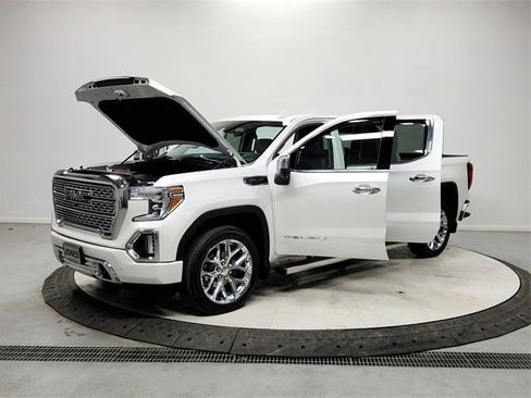 Used 2019 GMC Sierra 1500 Denali w/ Denali Ultimate Package image 11