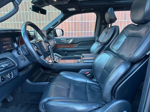 Used 2023 Lincoln Navigator L 4WD image 27