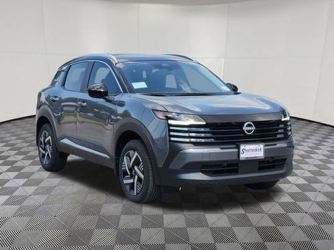 New 2026 Nissan Kicks SV image 2