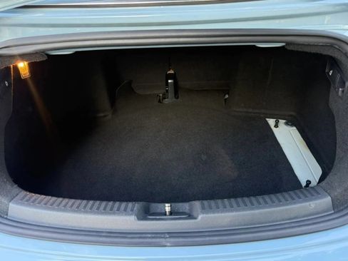 Used 2013 Volkswagen Beetle TDI FWD image 45