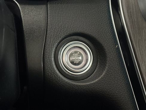 Used 2022 Mercedes-Benz GLC 300 4MATIC image 20