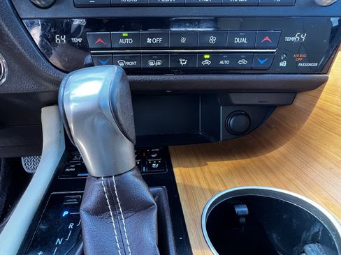 Used 2019 Lexus RX 350 FWD w/ Navigation Package image 27