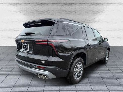 New 2026 Chevrolet Traverse LT w/ Enhanced Driving Package image 4