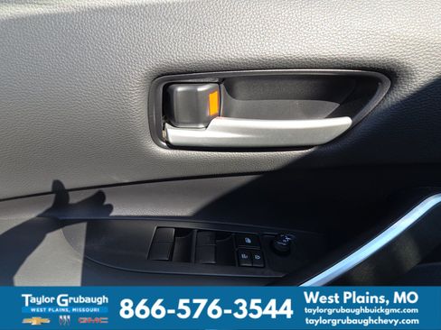 Used 2022 Toyota Corolla SE FWD image 13