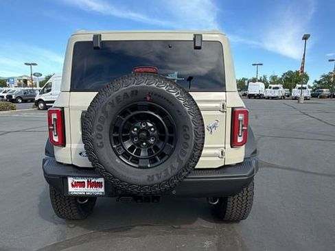 New 2026 Ford Bronco Badlands w/ Sasquatch Package image 5