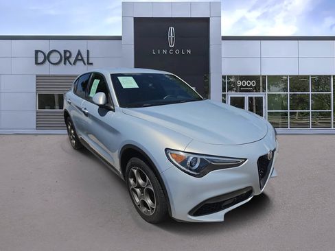 Used 2023 Alfa Romeo Stelvio Sprint RWD image 1