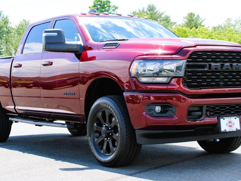Used 2024 RAM 2500 Big Horn w/ Night Edition AWD/4WD image 5