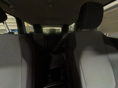 Used 2019 Ford Escape SE image 24