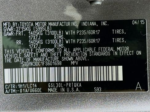 Used 2015 Toyota Sienna XLE w/ XLE Navigation Package FWD image 42
