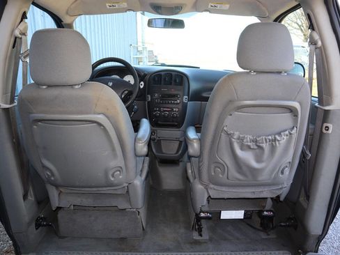 Used 2006 Dodge Grand Caravan SE w/ Popular Equipment Group I image 26