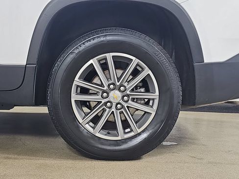 Used 2023 Chevrolet Traverse LT w/ LPO, Floor Liner Package AWD/4WD image 39