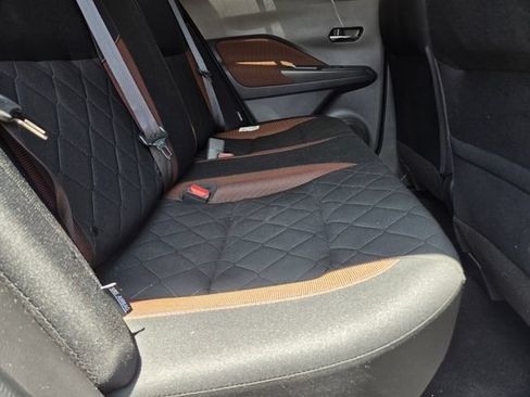 Used 2020 Nissan Kicks SR FWD image 29