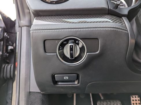 Used 2016 Mercedes-Benz SL 63 AMG image 16