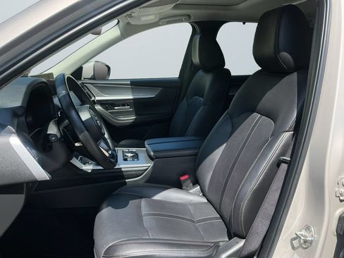 Used 2024 MAZDA CX-90 Plug-In Hybrid w/ Preferred AWD/4WD image 10