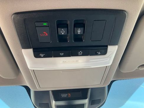 Used 2023 Nissan Rogue Platinum w/ Platinum Premium Package AWD/4WD image 15