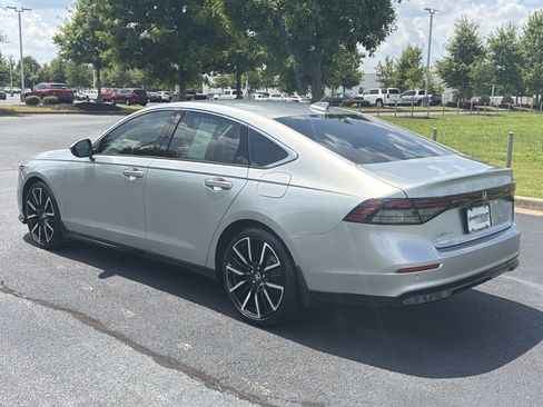 Certified 2024 Honda Accord Touring image 7