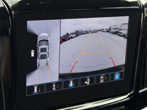 Used 2022 Chevrolet Traverse High Country image 18